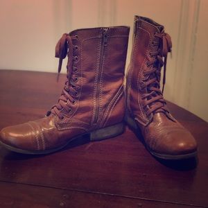 Steve Madden Troopa boots